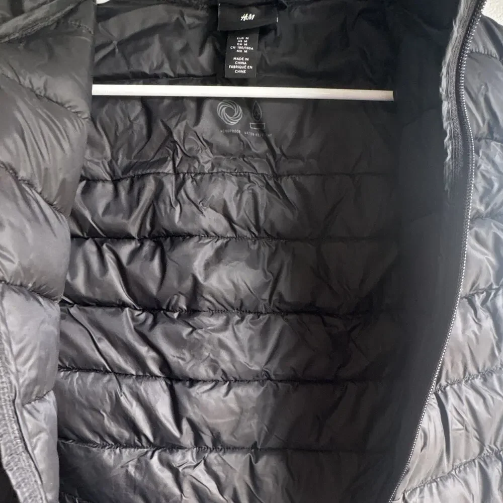 H&M Men's Black Quilted Puffer Vest Full Zip Windproof Water Repellent M